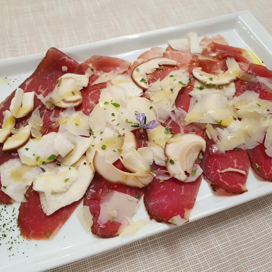 Hotel Ristorante Al Giardinetto Colle Umberto  Dış mekan fotoğraf