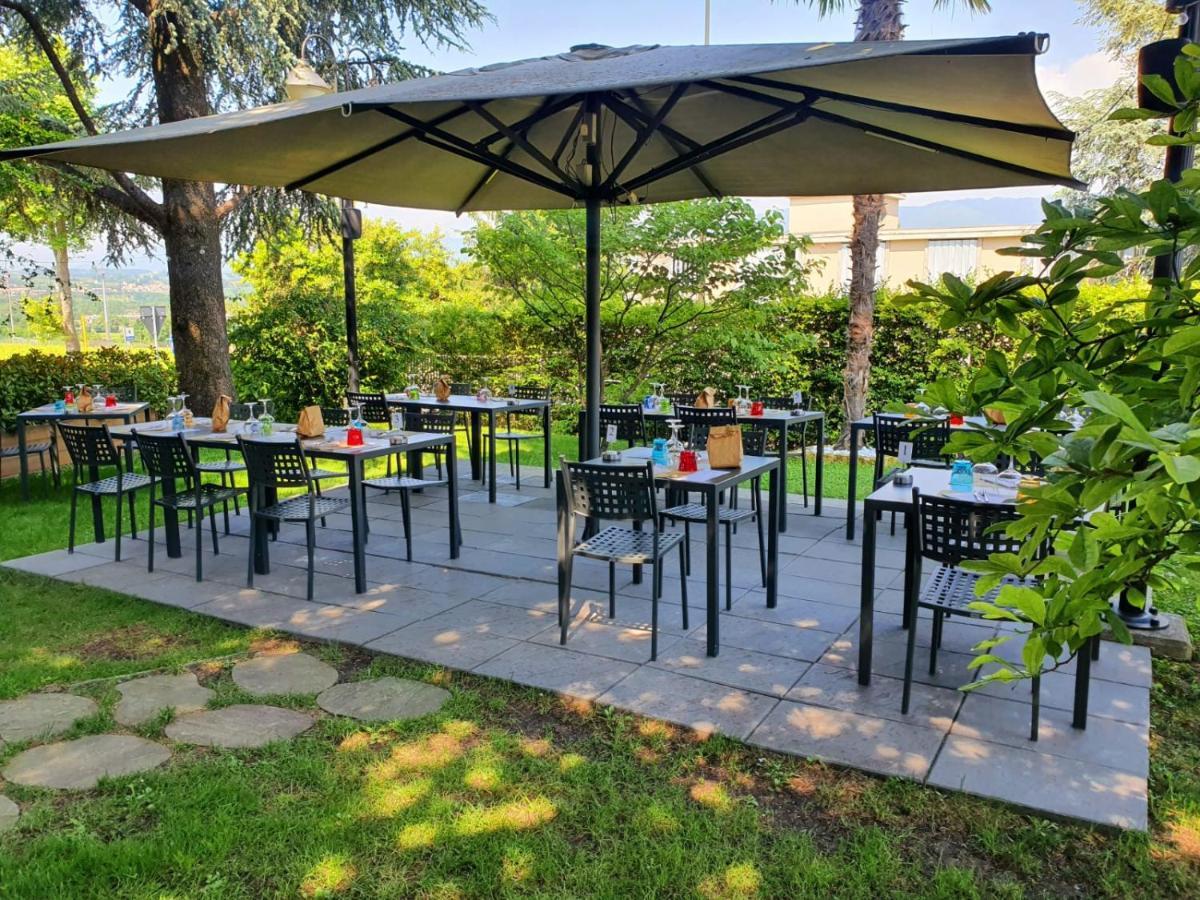 Hotel Ristorante Al Giardinetto Colle Umberto  Dış mekan fotoğraf